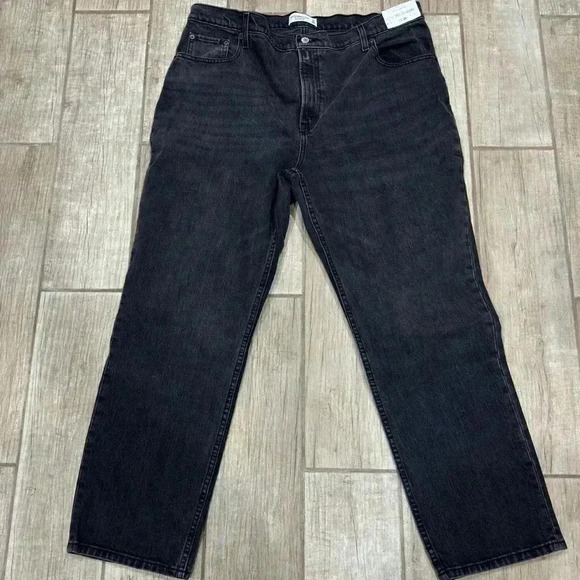 Abercrombie jeans - Picture 2 of 5